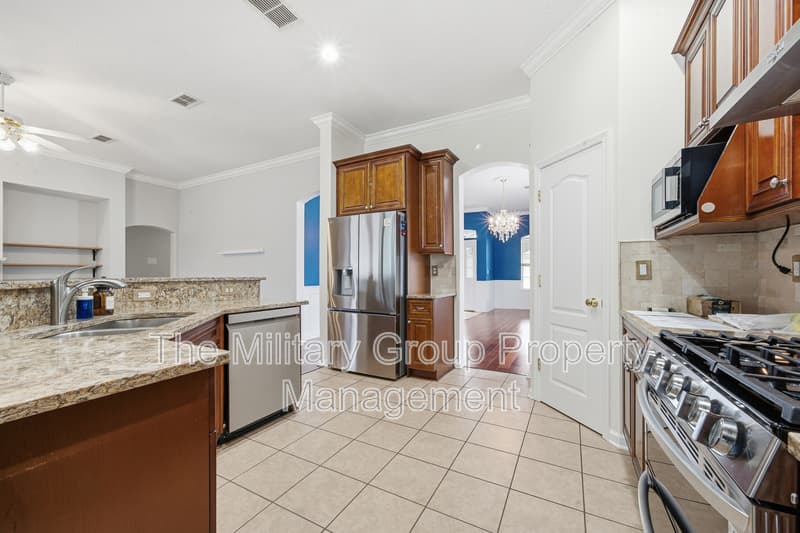 Green Cove Springs House: 2207 Gardenmoss Drive