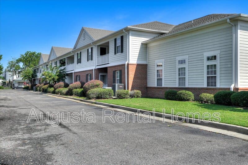Augusta Condo: 1425 Lee Beard Way Unit 109