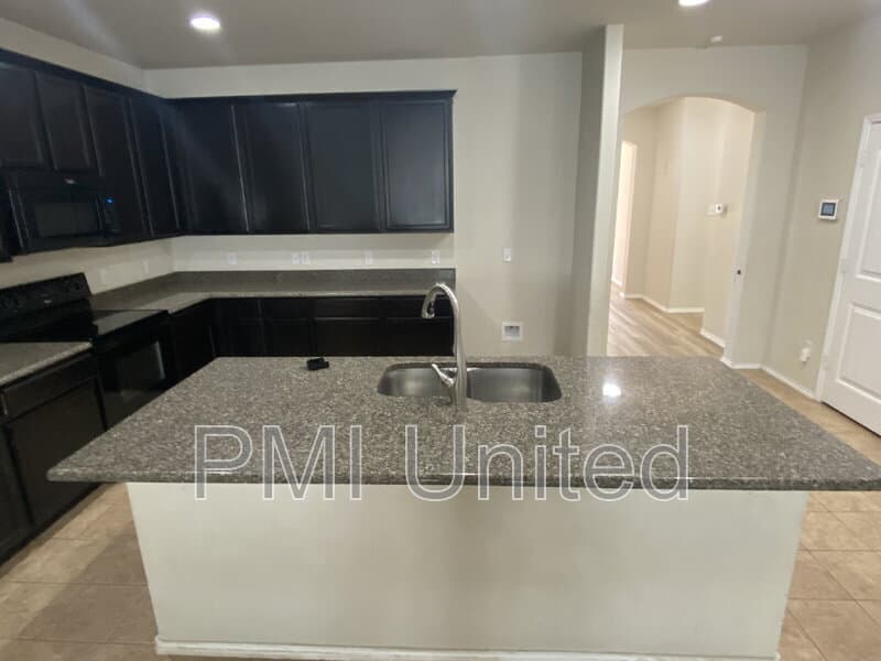 Aubrey House: 9145 Blackstone Dr