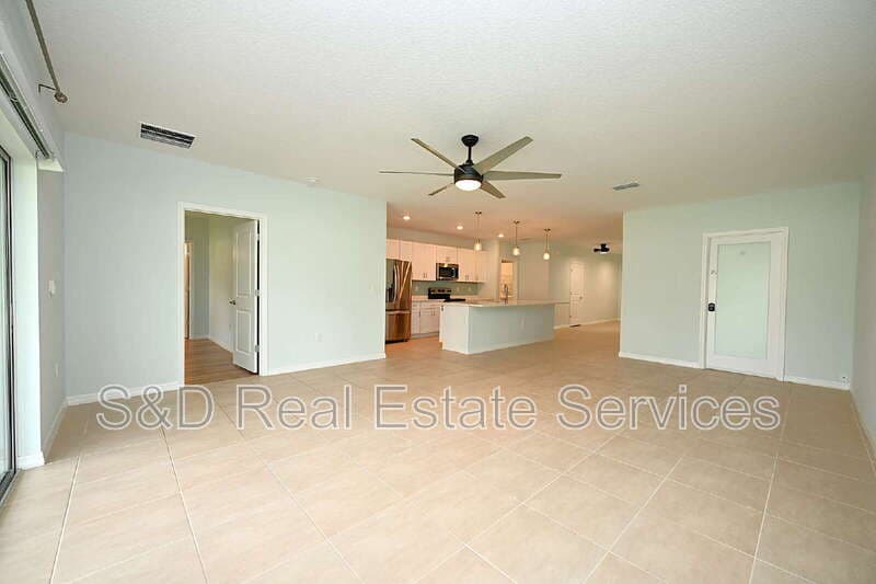 Lakeland House: 2028 Rosewood Cir