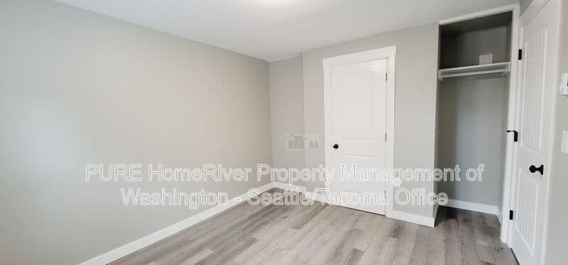 Tacoma Condo: 3216 E Roosevelt Ave