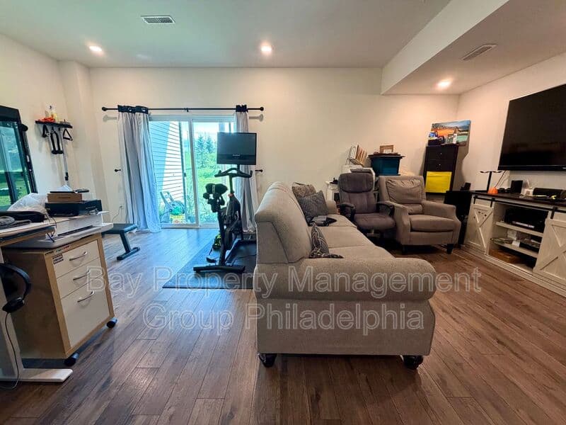 Downingtown House: 1916 Boulder Dr