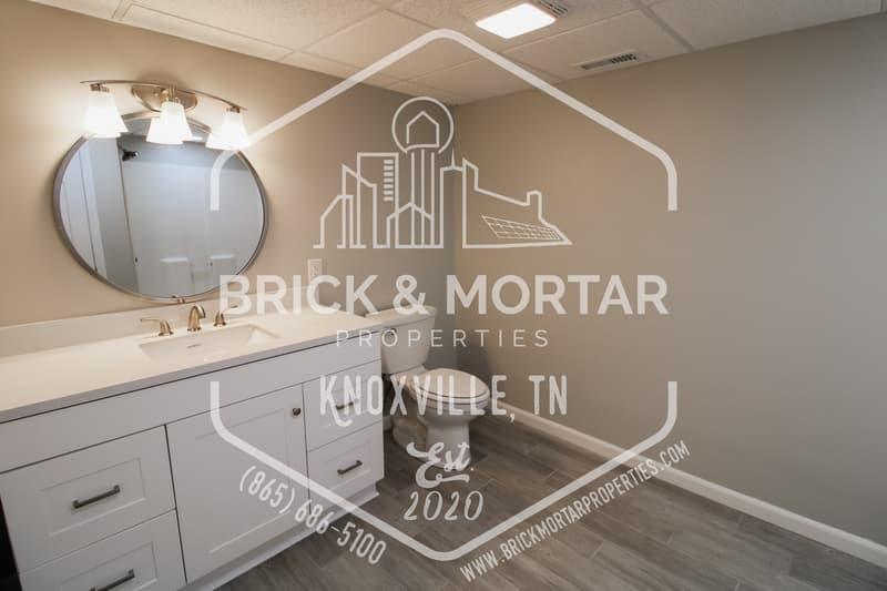 Maryville House: 1731 Lively Road