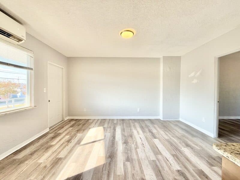 Daytona Beach Condo: 551 North Ridgewood Avenue - 3