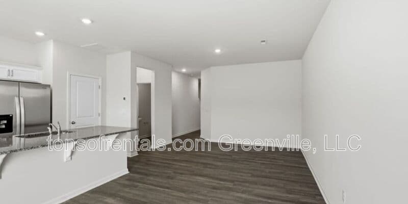 Greer Townhome: 769 Embark Circle