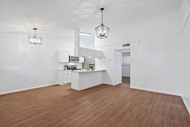 Austin Condo: 3704 Speedway
