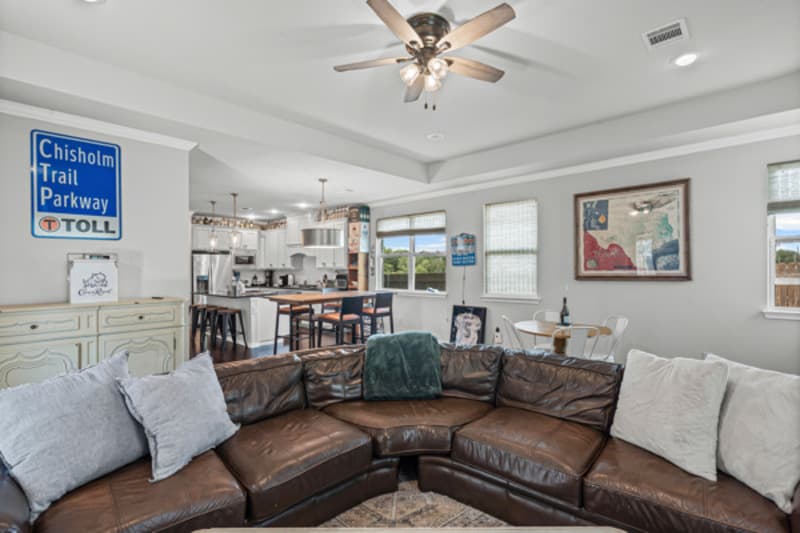 Fort Worth House: 2409 West Robert Street
