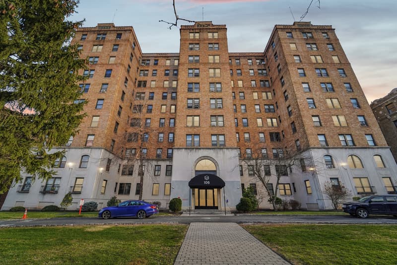 East Orange Condo: 106 S Harrison St - 304