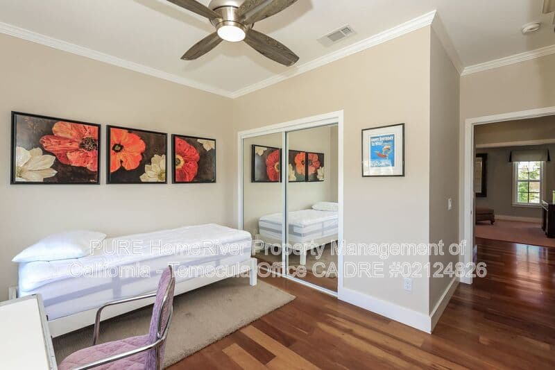 Murrieta House: 36475 Avenida La Cresta
