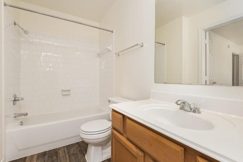 Dickinson Townhome: 2130 St Lucia Calle