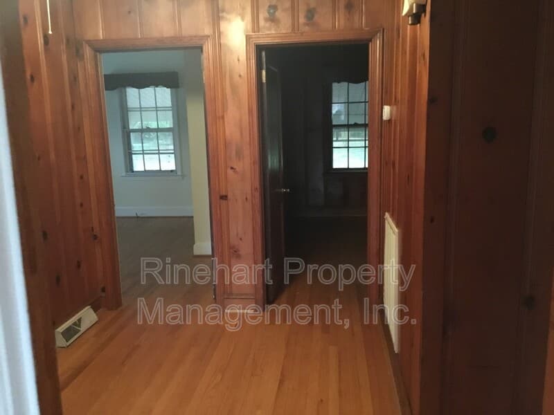 Rock Hill House: 1035 Candlewood Lane