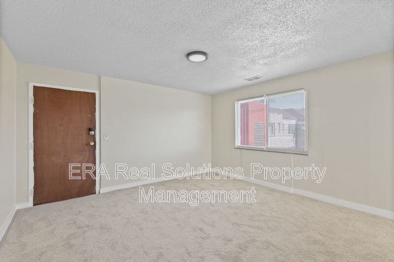 Cincinnati Condo: 7875 Reading Road
