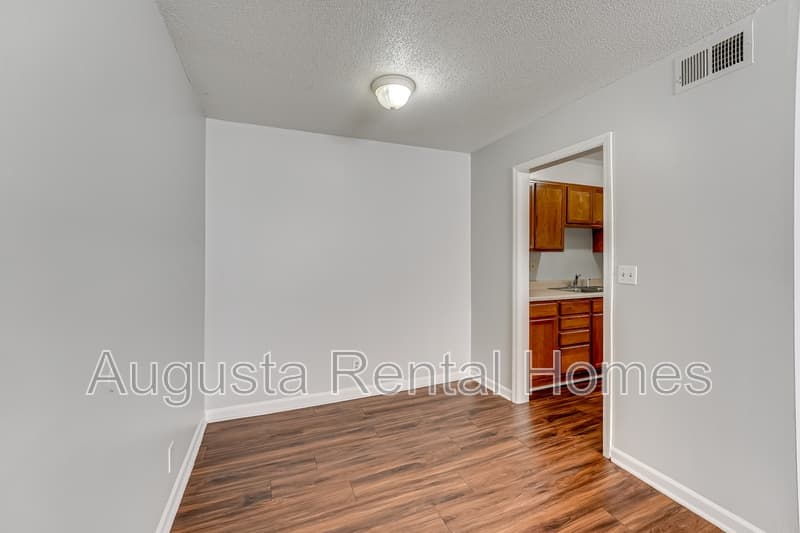 North Augusta Condo: 520 East Buena Vista Avenue - 1008