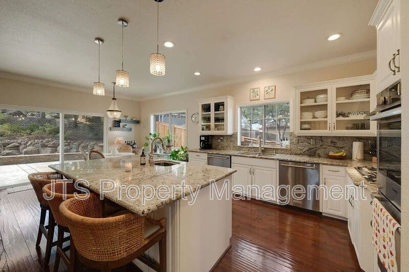 El Dorado Hills House: 4210 Mepham Court