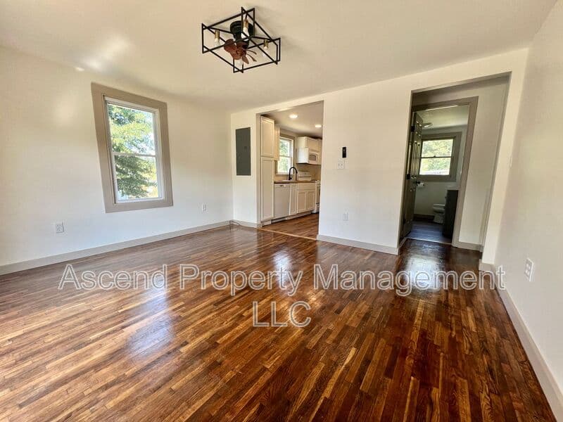 Ringgold House: 346 Julian Rd