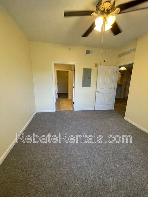 Jacksonville Condo: 10435 Midtown Parkway