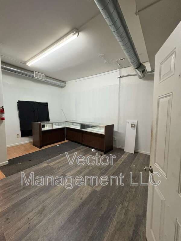 Hamden House: 1158 Dixwell Avenue - Team Mall - B1