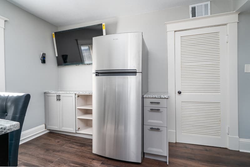 Lawrence Condo: 1228 Louisiana Street - 3