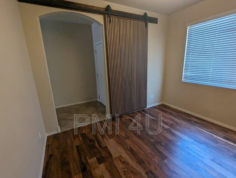 Albuquerque House: 2035 Ferndale DR SE
