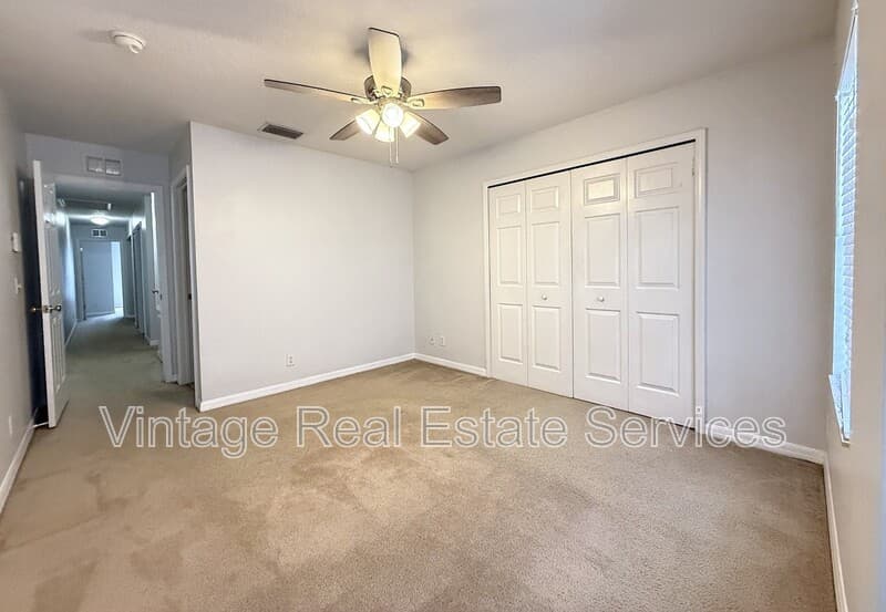 Valrico House: 254 Castlekeeper Pl