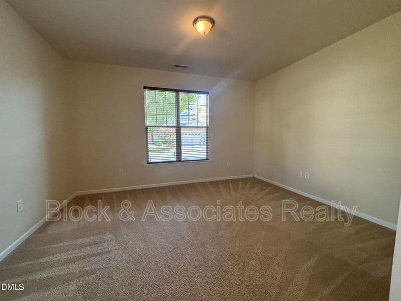 Wake Forest House: 1429 Kirkwood Hill Way