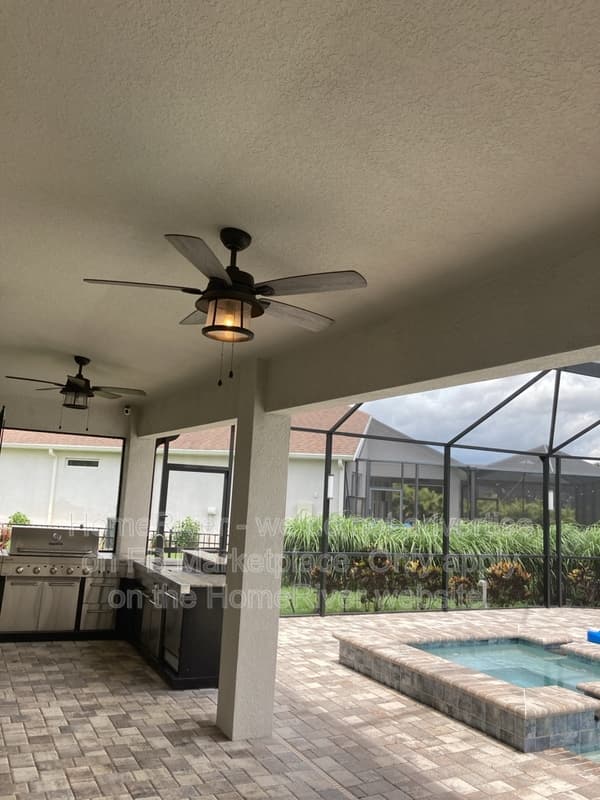 Parrish House: 12533 Ryegrass Loop