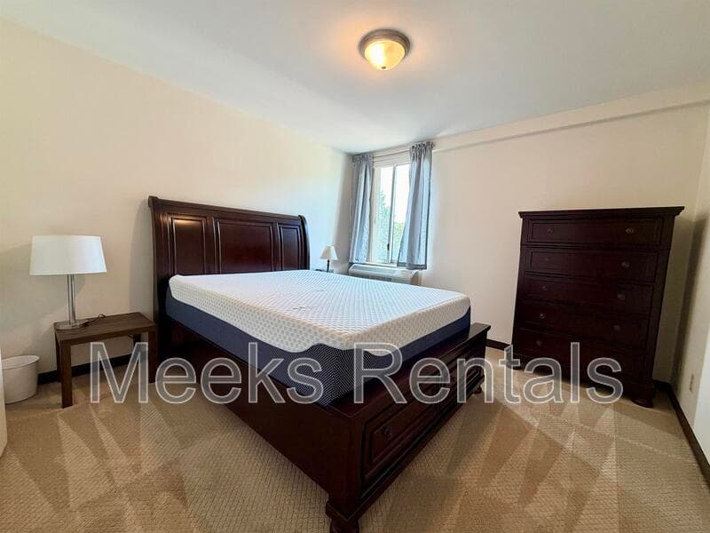 Charleston Condo: 1800 Round Hill Rd