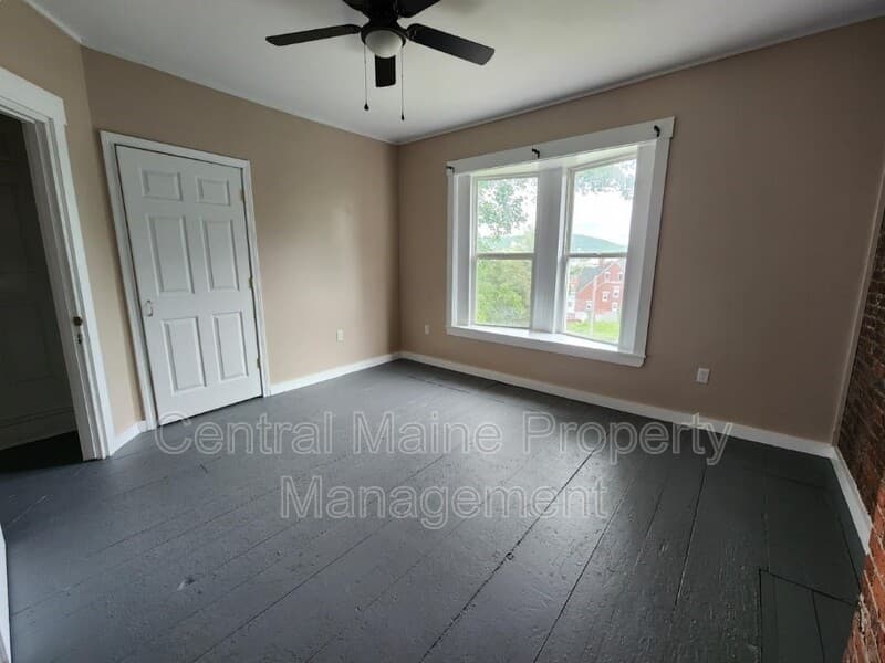 Rumford House: 41 Lochness Rd.