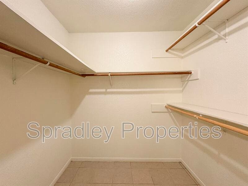 Belton Condo: 406C N Lp 121