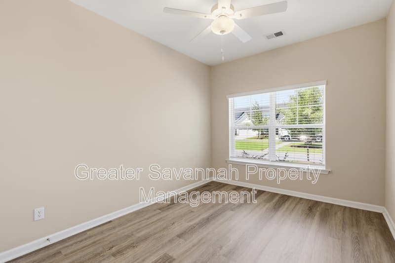 Pooler Townhome: 130 Danbury Court