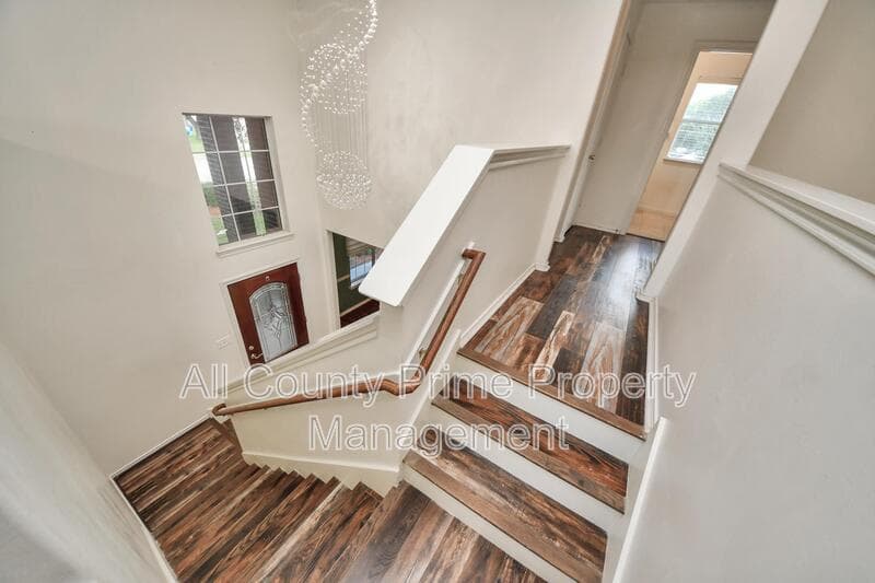 Cypress House: 22030 Gold Leaf Trail