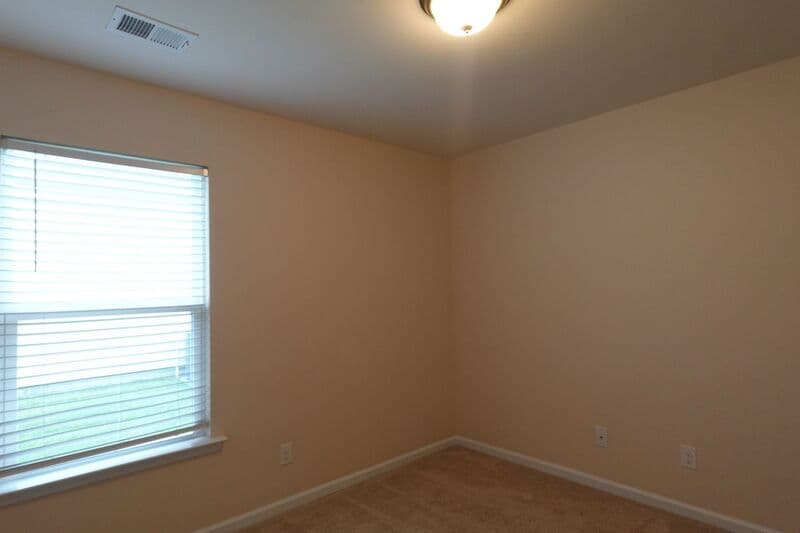 Pooler House: 44 Hawkhorn Ct