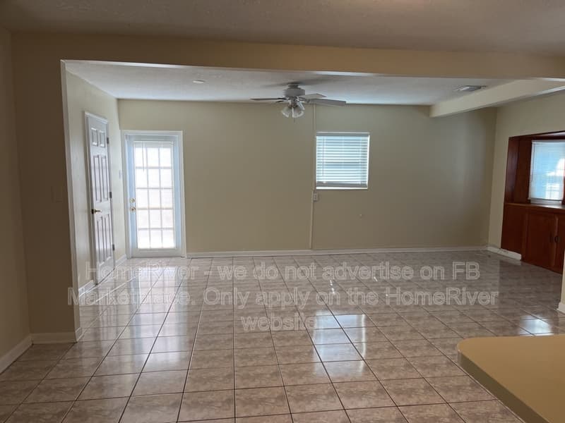 Tampa House: 2706 W Ballast Point Blvd