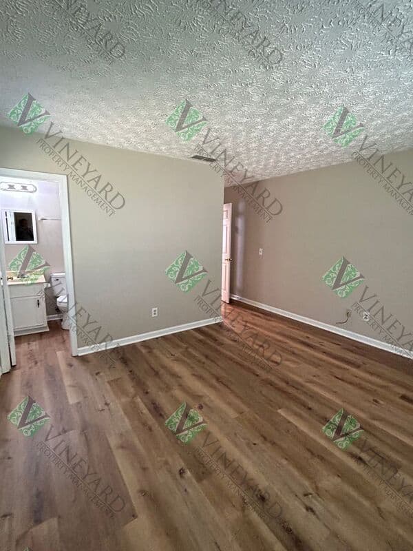 Marietta Condo: 166 Kimberly Way SW