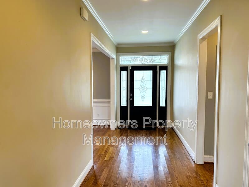 Fayetteville House: 4041 Windy Fields Dr