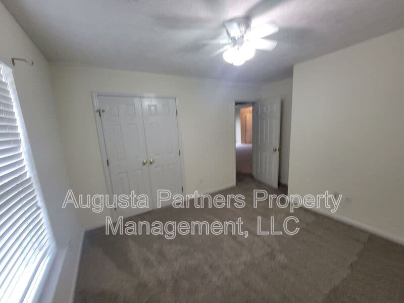 Evans House: 481 Connemara Trl