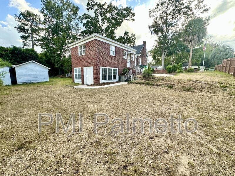 Cayce House: 1419 Axtell Drive