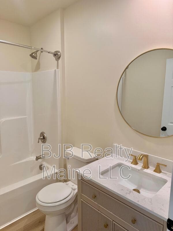 Portland Condo: 156 Woodford St.