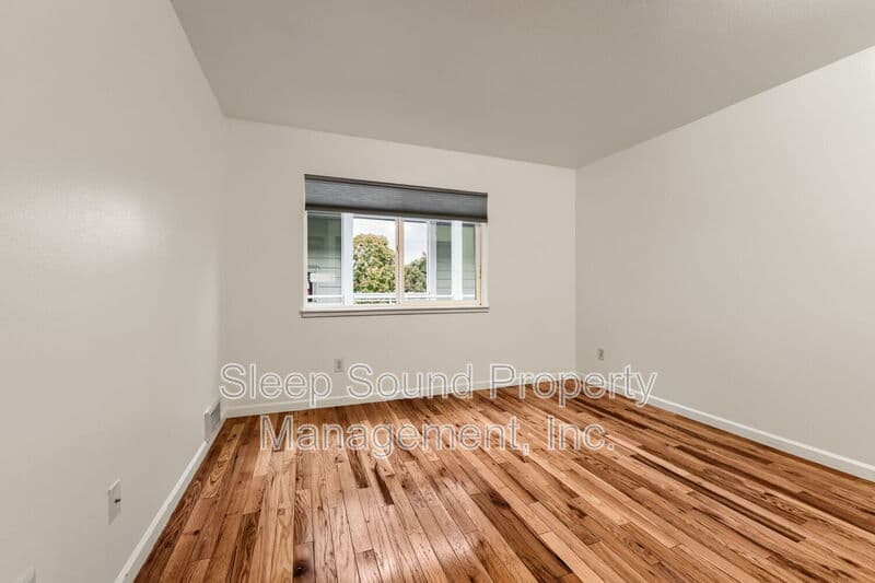 Portland Condo: 201 N Hayden Bay Dr