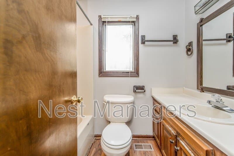 Fayetteville House: 3597 Hastings Drive
