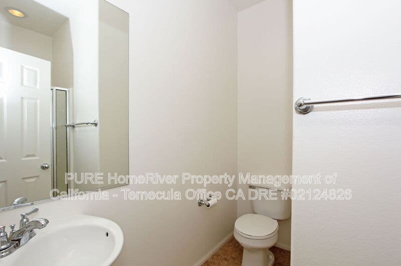 Temecula House: 44916 Honey Locust Dr