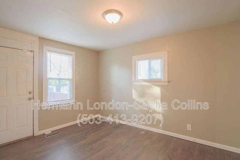 Saint Louis House: 5733 Albia Terrace