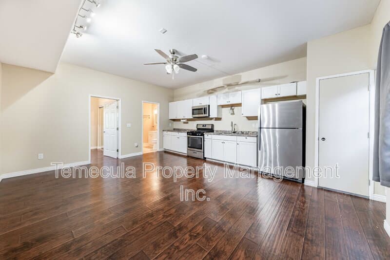 Winchester Condo: 32243 Perigord Rd