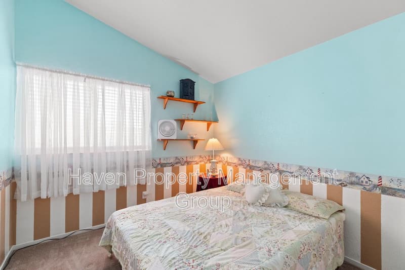 Tracy House: 2866 Valcourt Way