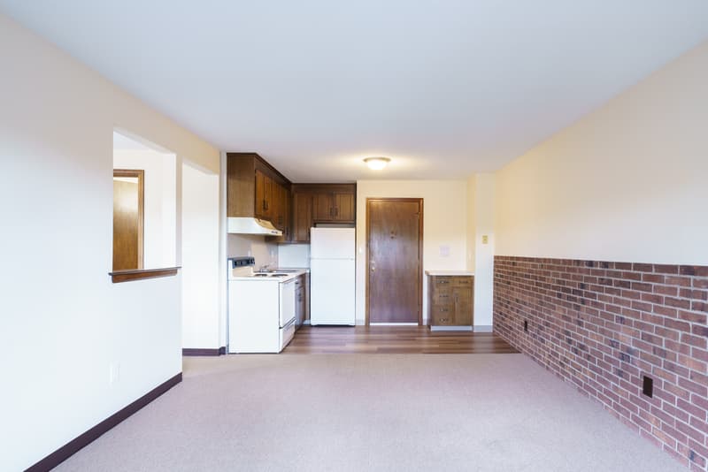 Plainville House: 65 East Street
