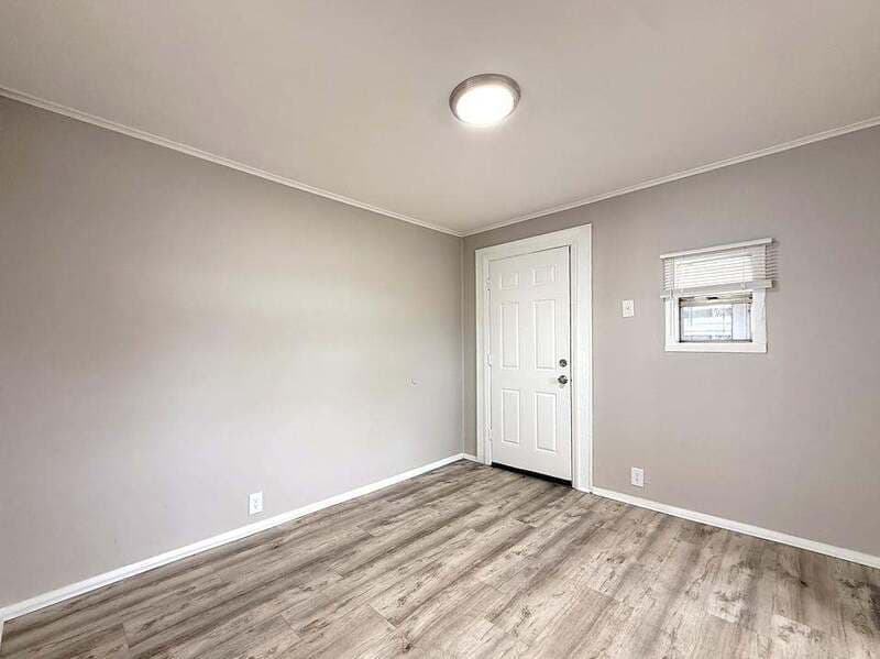 Tampa House: 8213 North Elmer Street