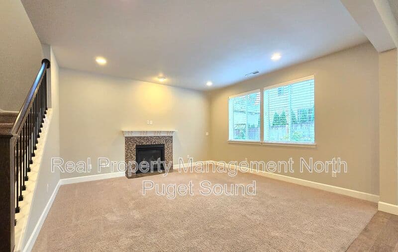 Marysville House: 8432 75th St NE