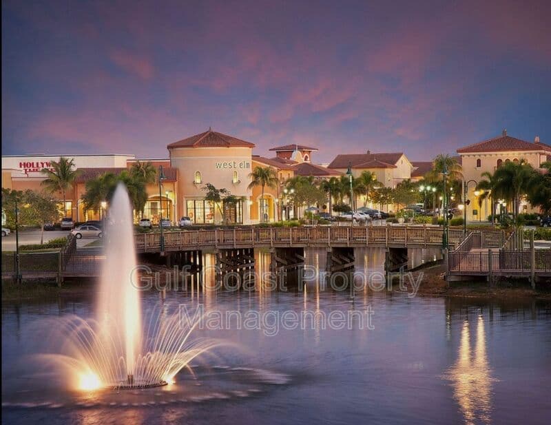 Bonita Springs House: 11652 PAWLEY AVE