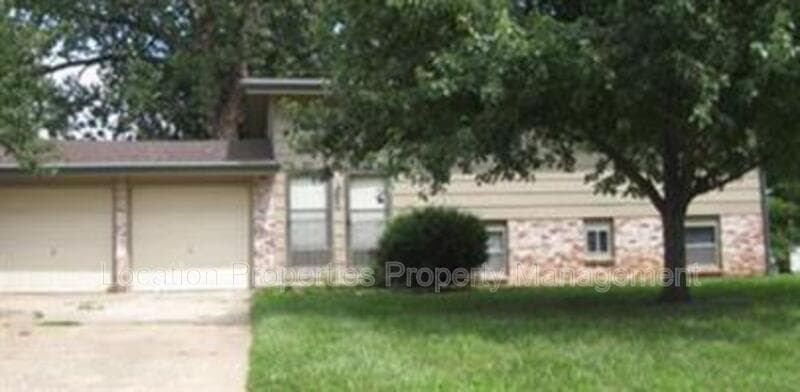 Lawrence Condo: 2428 Cedarwood Avenue - 1