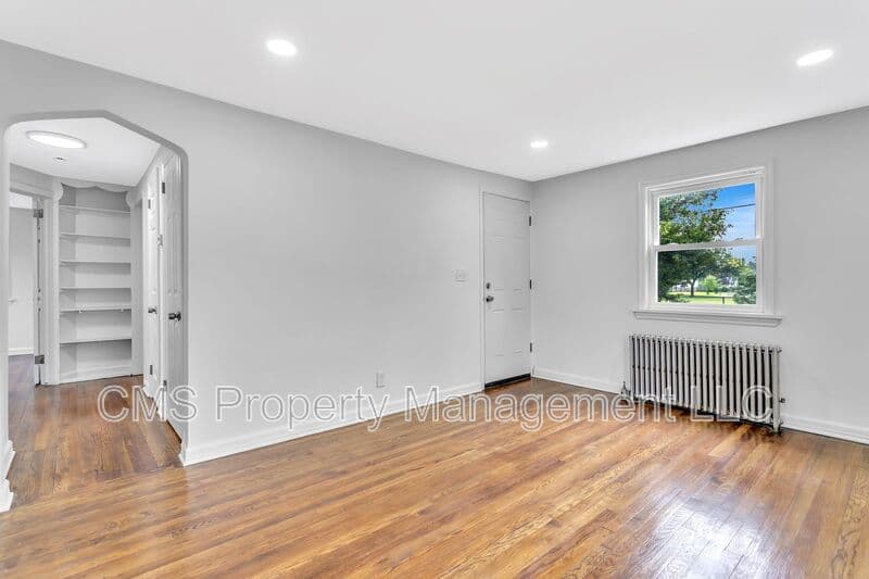 Dunellen Condo: 401 Sanford Ave